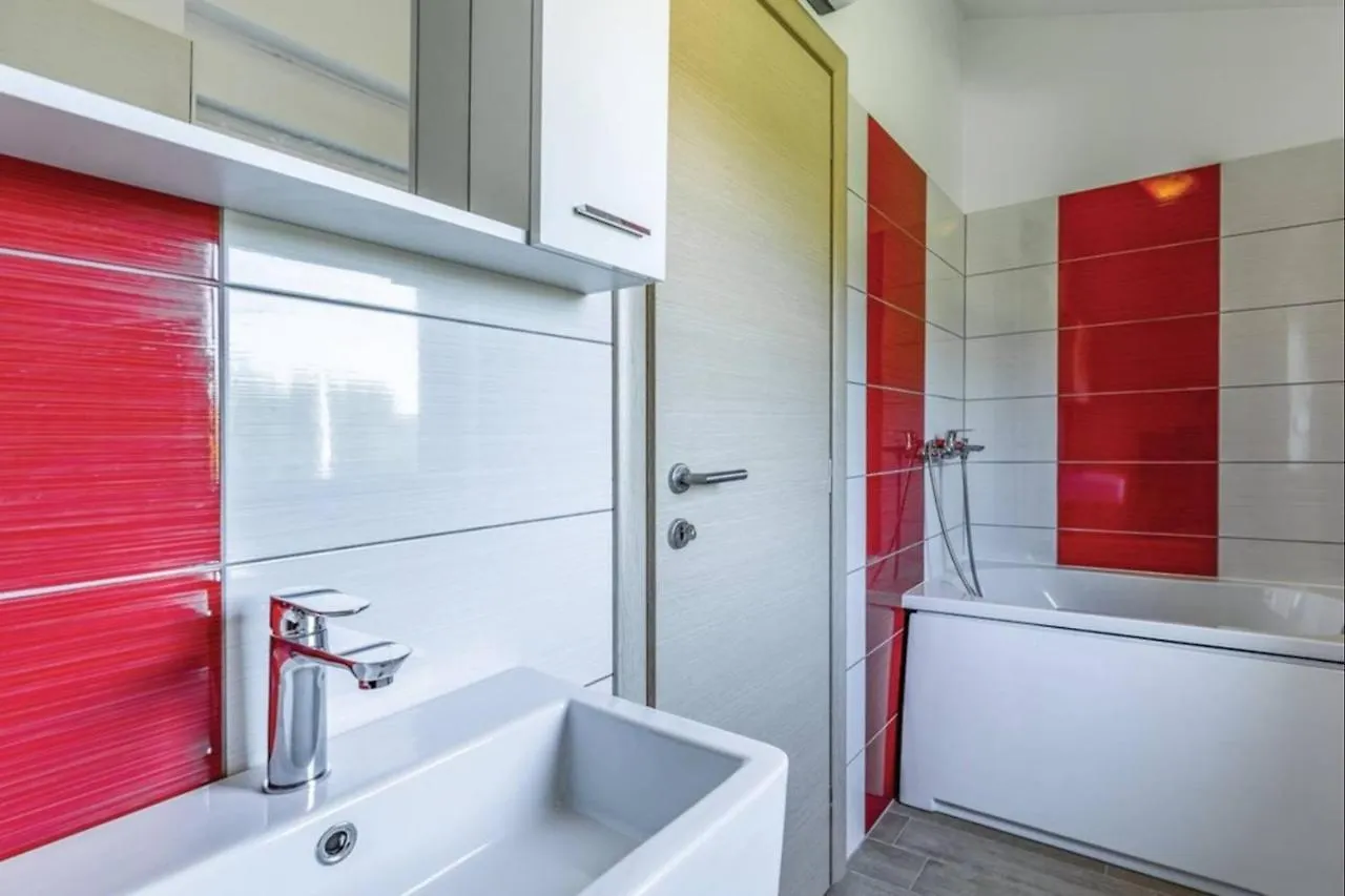 Villas Paliska With Pool For Max 8 Pax In Jasenovica Porec
