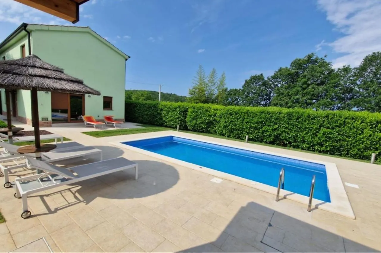 Villas Paliska With Pool For Max 8 Pax In Jasenovica Porec Croácia