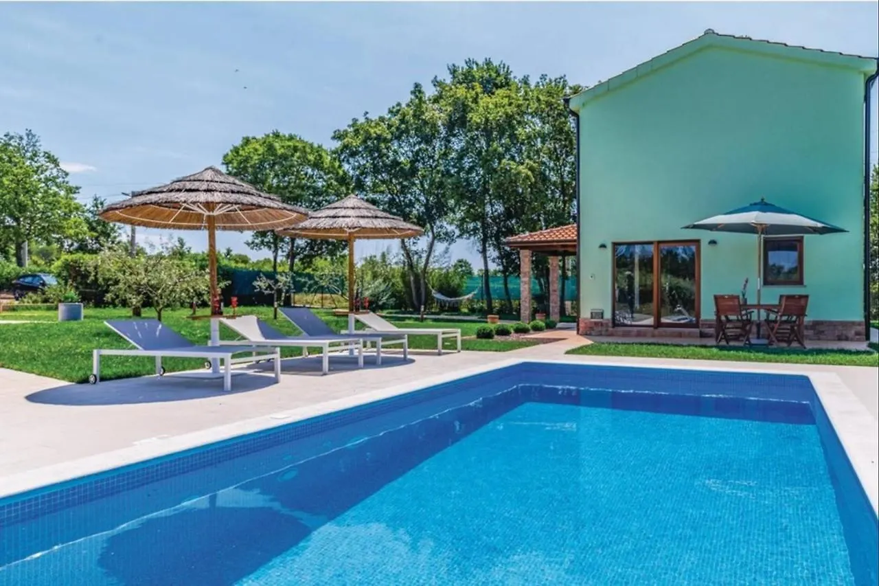 Villas Paliska With Pool For Max 8 Pax In Jasenovica Porec 0*, Jasenovica (Istria) Croácia